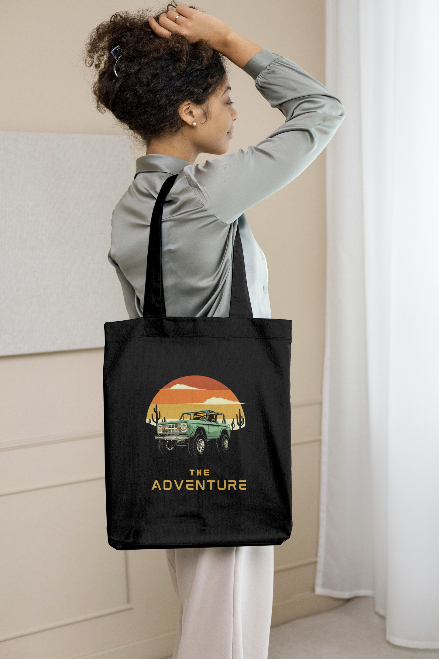 Black Tote Bag with Zipper ( The Adventure )